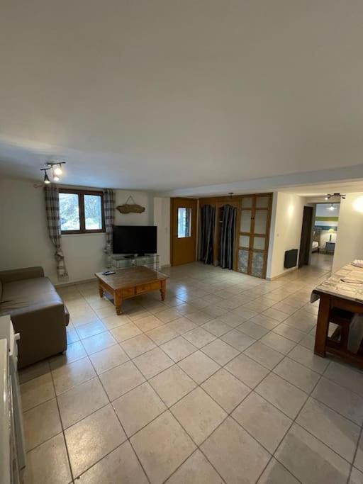 Appartement Paisible Pres Des Pistes De Ski 4 Pers Fontrabiouse Buitenkant foto
