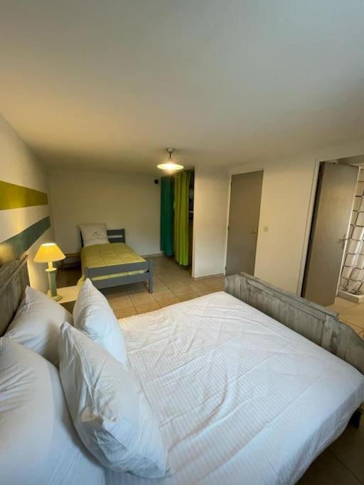 Appartement Paisible Pres Des Pistes De Ski 4 Pers Fontrabiouse Buitenkant foto